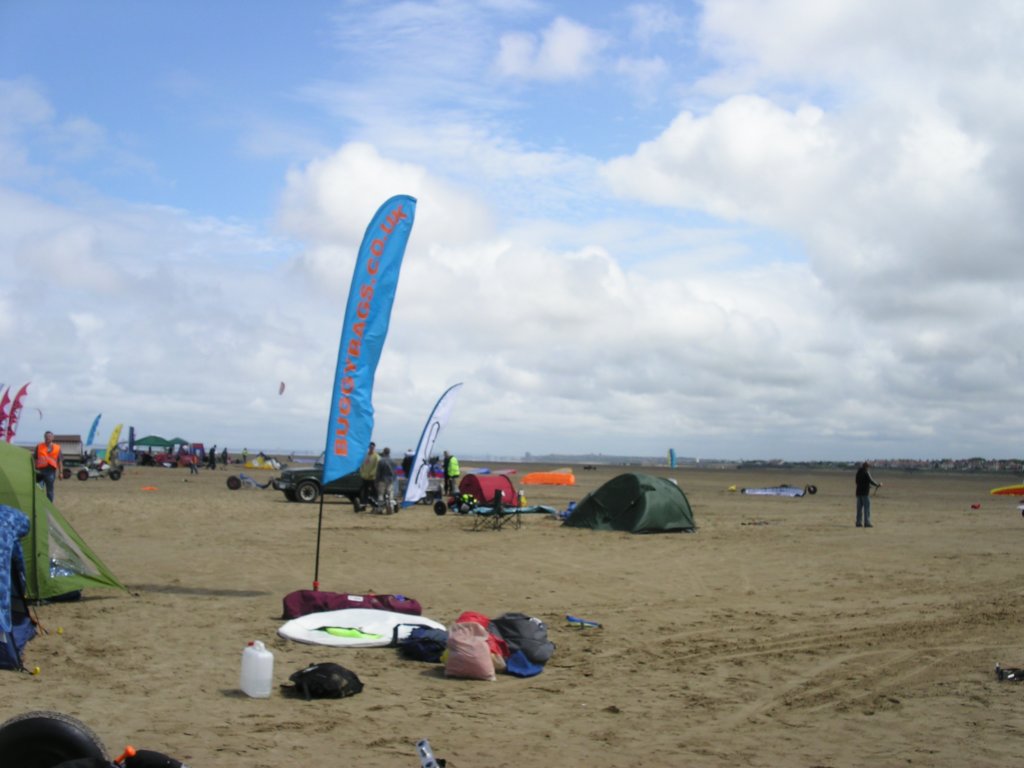 hoylake24hrchallengebuggybagsjun07230.jpg