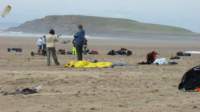 buggybagsracekitesrhosilli040836_small.jpg