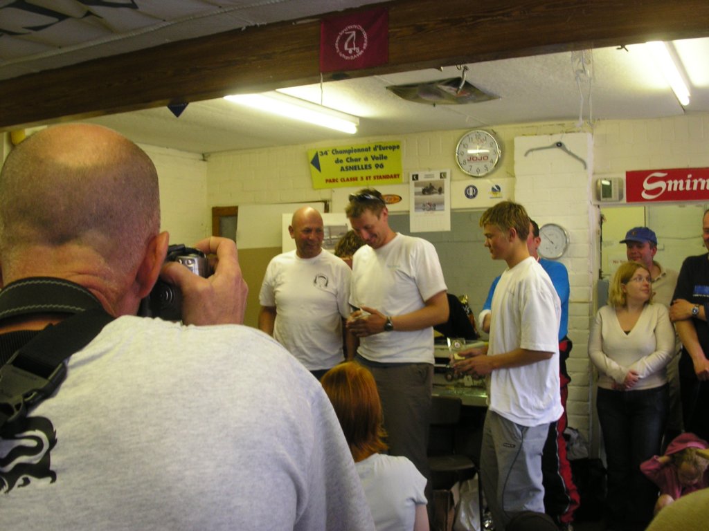 hoylake24hrchallengebuggybagsjun0712.jpg