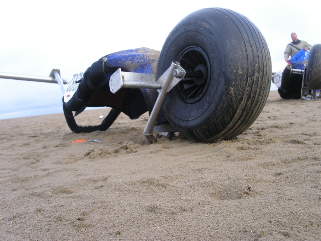 hoylake24hrchallengebuggybagsjun07136.jpg