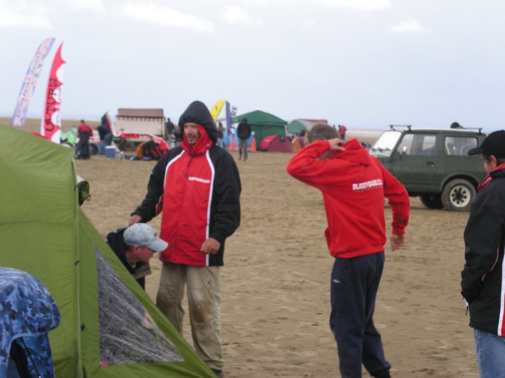 hoylake24hrchallengebuggybagsjun07172.jpg