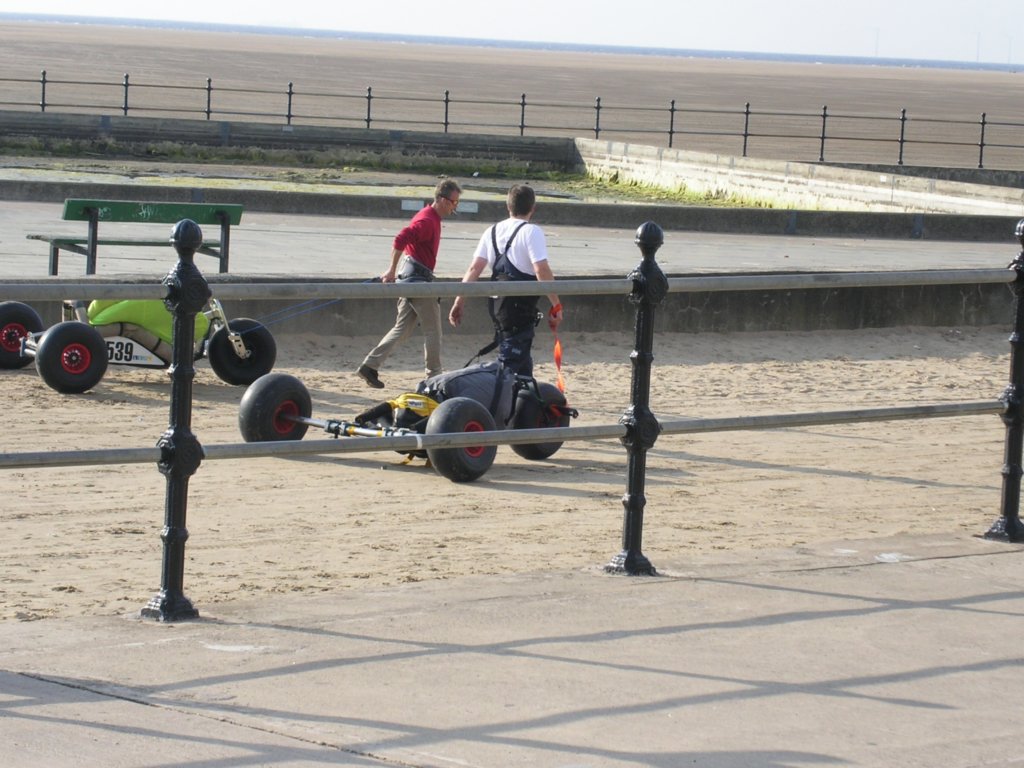 hoylake24hrchallengebuggybagsjun07183.jpg