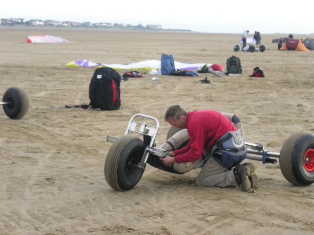 hoylake24hrchallengebuggybagsjun07217.jpg