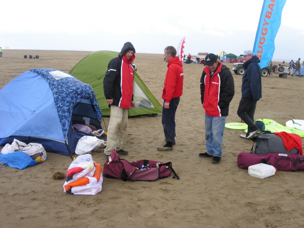 hoylake24hrchallengebuggybagsjun07234.jpg