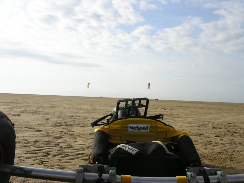 hoylake24hrchallengebuggybagsjun0754.jpg