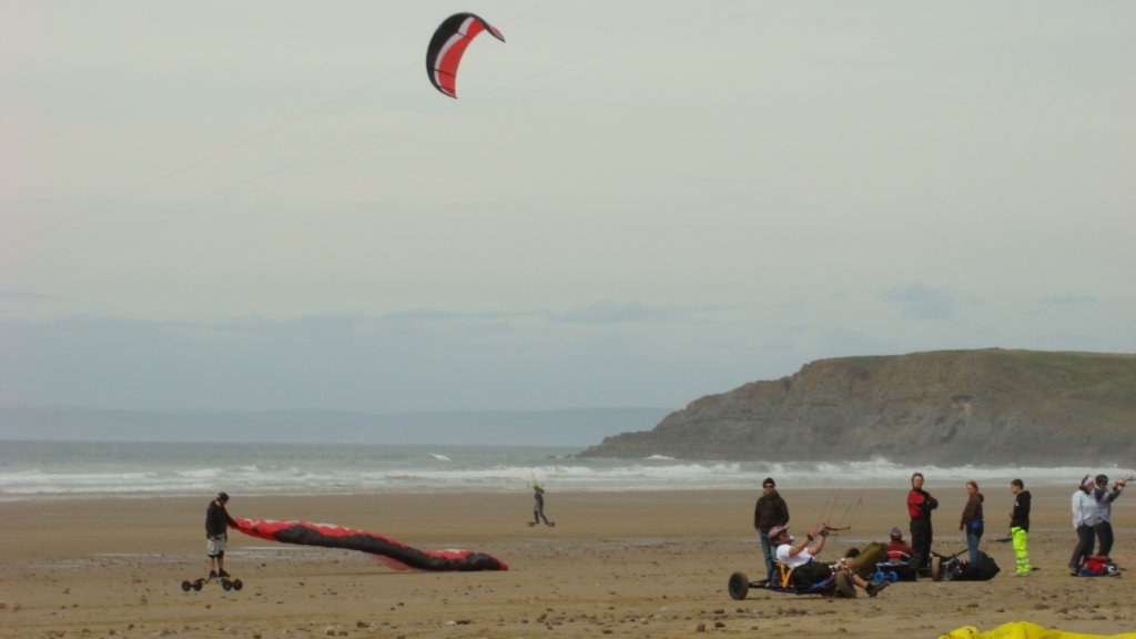 buggybagsracekitesrhosilli0408114.jpg
