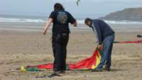 buggybagsracekitesrhosilli040861_small.jpg