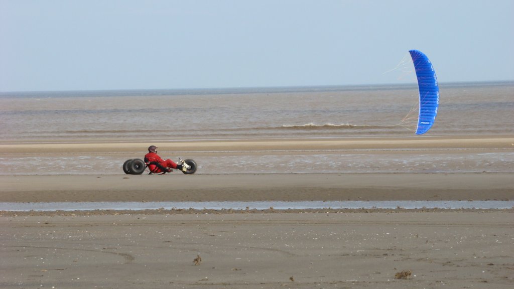racekitesmablethorpefeb08126.jpg
