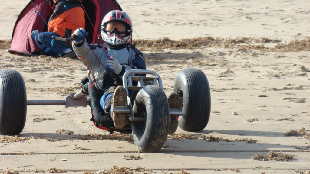 racekitesmablethorpefeb08189.jpg