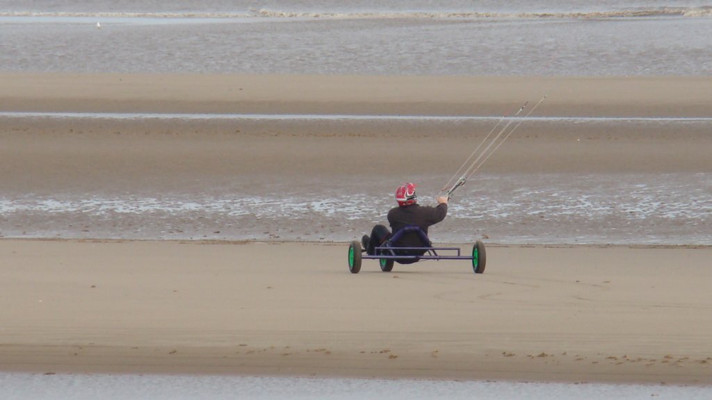 racekitesmablethorpefeb0826.jpg
